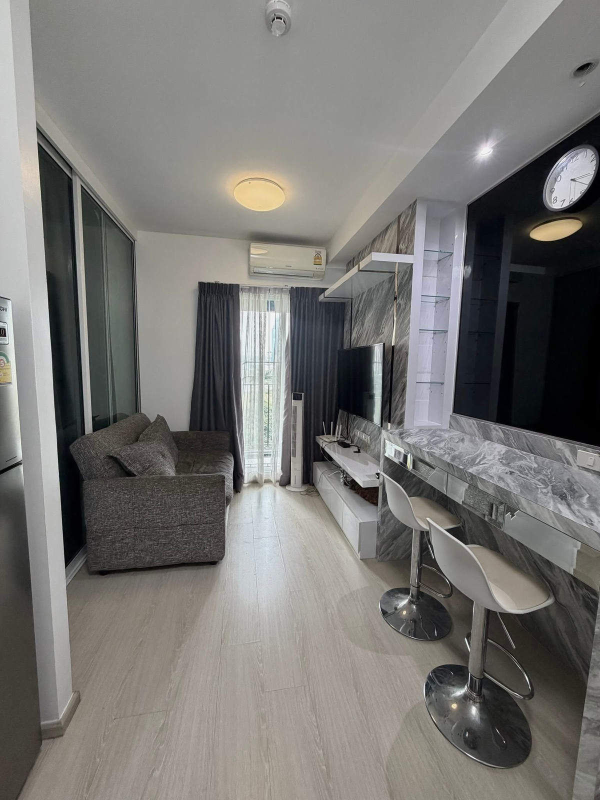 For RentCondoRatchadapisek, Huaikwang, Suttisan : For rent 📍 Chapter One Eco Ratchada - Huai Khwang 📍 Fully furnished with appliances. Near MRT Huai Khwang.