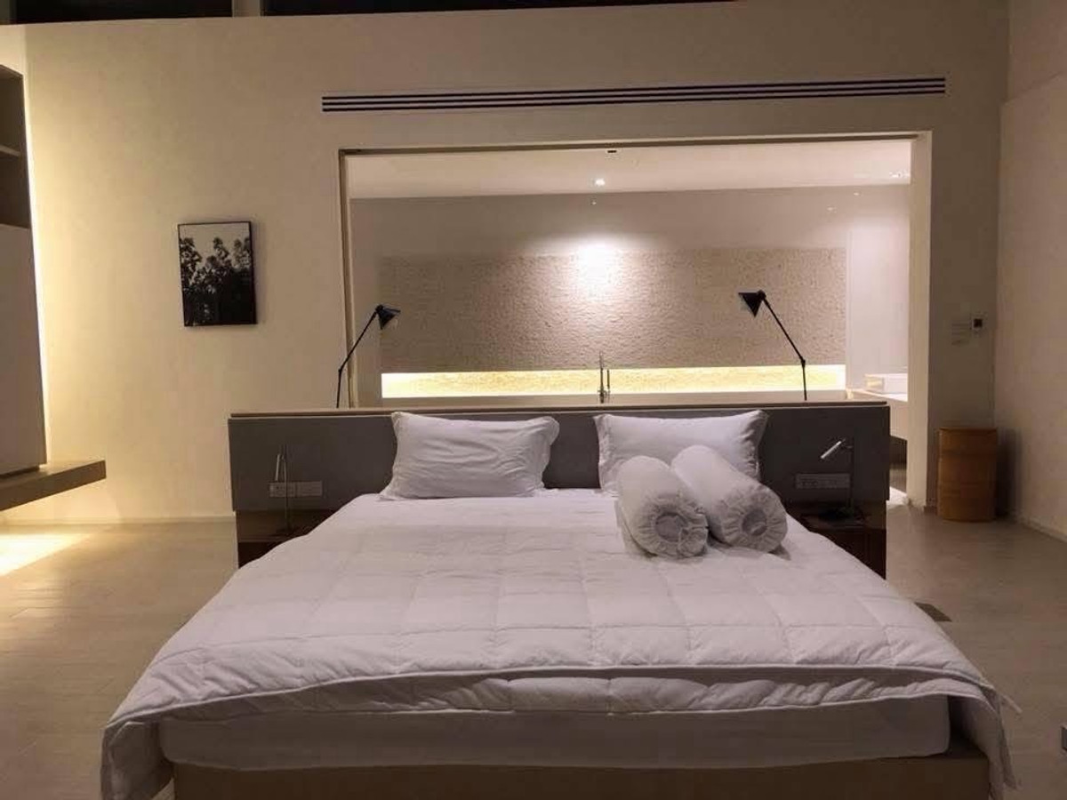 ขายบ้านปากช่อง เขาใหญ่ : ขายพูลวิลล่าเขาใหญ่ หมูสี วิวภูเขา บนที่ดิน 1,942 ตร.ว มี 2 หลัง พร้อมสิ่งปลูกสร้าง เหมาะอยู่อาศัยหรือทำธุรกิจ
