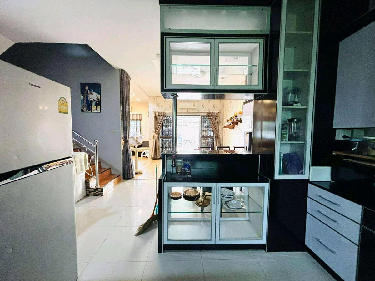 ขายทาวน์โฮมปิ่นเกล้า จรัญสนิทวงศ์ : 🏡 ขายทาวน์โฮม 3 ชั้น หมู่บ้านร่วมใจวิลล่า แยก 1/1  ซอยพาณิชย์ธน 28 ใกล้MRT จรัญ 13