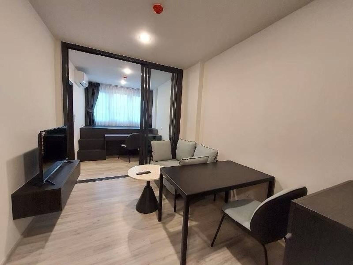 ให้เช่าคอนโดรัชดา ห้วยขวาง : ⭐️XT HUAYKWANG ⭐️For-Rent 
35sq.m 17K Pls call 084-9792464