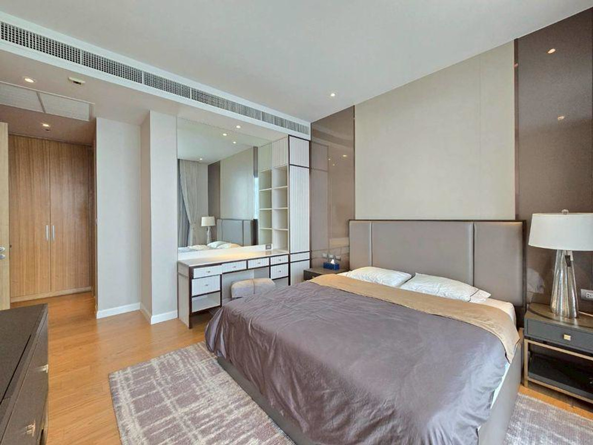 For RentCondoWongwianyai, Charoennakor : LTHC14531 – Condo for Rent | Magnolias Waterfront Residences | 127 sqm | 2 Beds 2 Bath | Near BTS Charoen Nakhon | 125K/Month | Condo for rent Magnolias Waterfront Residences