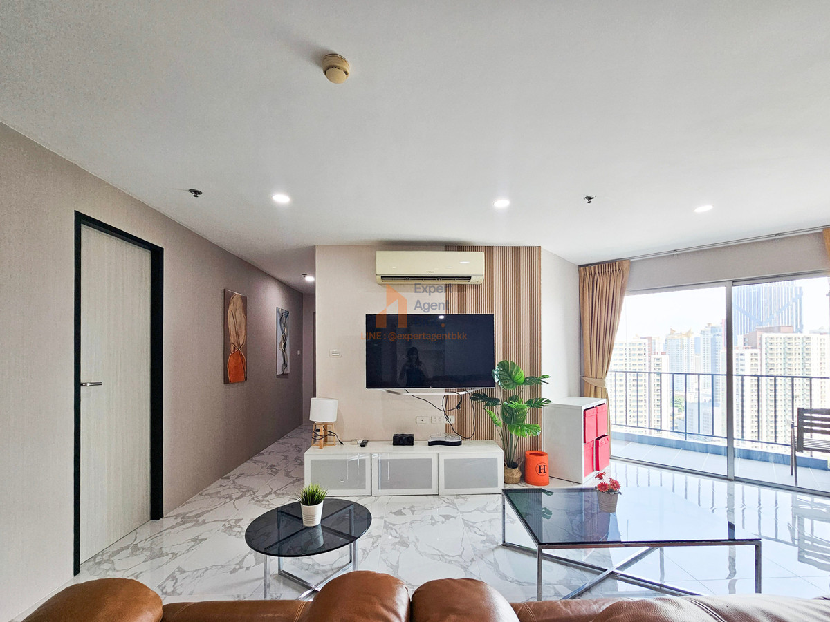 ขายคอนโดพระราม 9 เพชรบุรีตัดใหม่ RCA : ✨ 2 นอน 105 ตร.ม. รีโนเวทอย่างดี ใหม่กริบ! พร้อมอยู่ ขาย/SALE : Belle Grand Rama 9 (เบลล์ แกรนด์ พระราม 9) - 2 ห้องนอน LC042