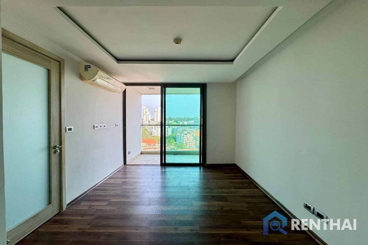 For SaleCondoPattaya, Bangsaen, Chonburi : For sale The Peak Towers Pratumnak 1 bedroom 43 sqm Excellent price, only one unit available.