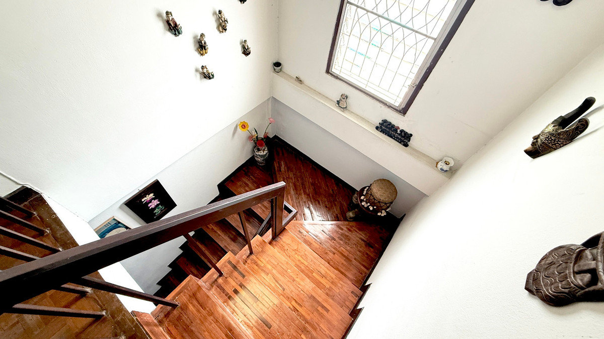 ขายทาวน์โฮมลาดพร้าว101 แฮปปี้แลนด์ : ทาวน์เฮาส์ ประชากรไทย ลาดพร้าว 93 / 4 ห้องนอน (ขาย), Townhouse Thai Population Ladprao 93 (FOR SALE) FAHS034