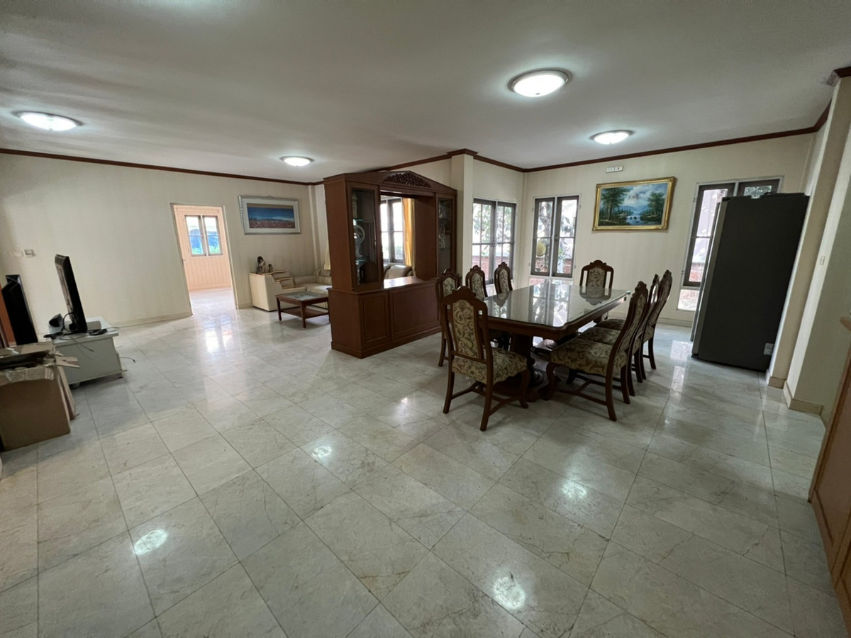 ให้เช่าบ้านปิ่นเกล้า จรัญสนิทวงศ์ : บ้านเดี่ยว 130ตรว. ติดถนนกาญจนาภิเษก ตรงข้ามโลตัส บางใหญ่ สวยงาม เฟอร์นิเจอร์ครบ 3ห้องนอน