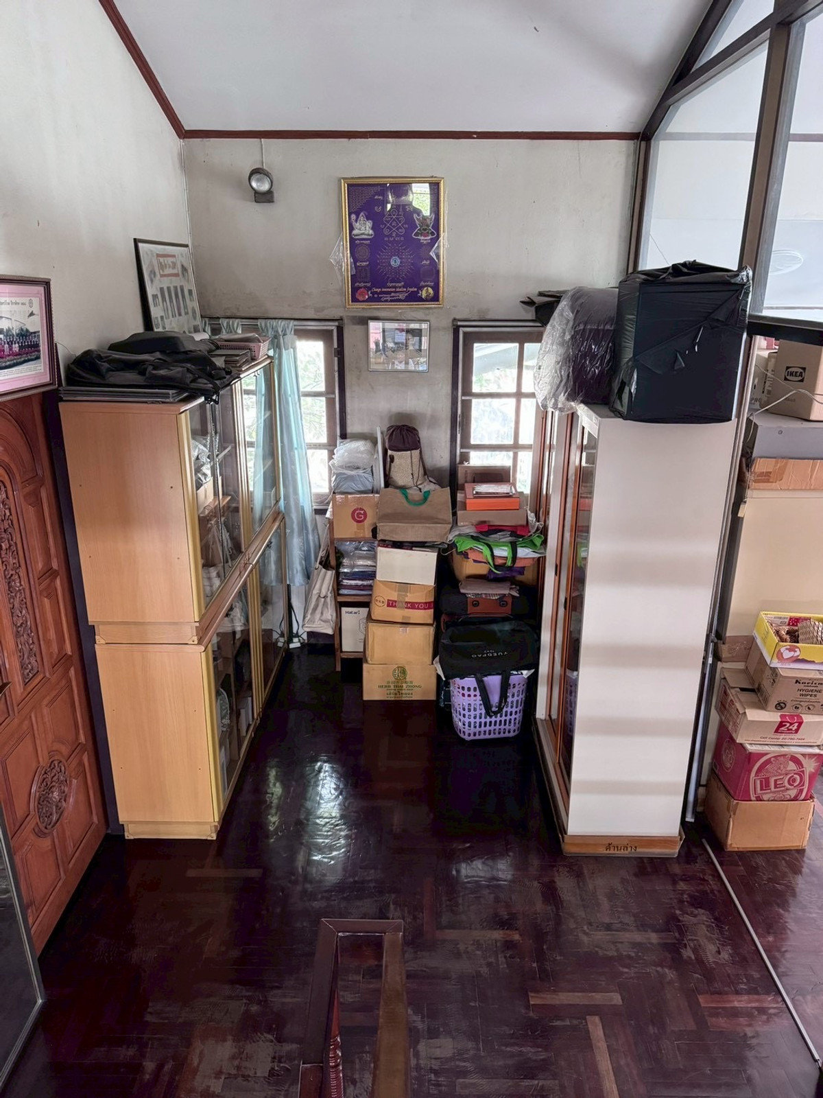 For SaleHouseChaengwatana, Muangthong : 2-storey detached house for sale, corner plot 148 sq m, in the heart of Ngamwongwan 47, intersection 1-3, location at the beginning of the alley, parking for 10+ cars, suitable for both living and office use.