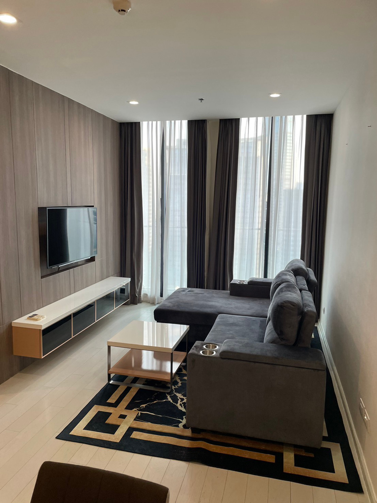 For RentCondoWitthayu, Chidlom, Langsuan, Ploenchit : Best Price 💗 For rent: Noble Ploenchit, very beautiful room, clean decoration, very good price, ready to move in.