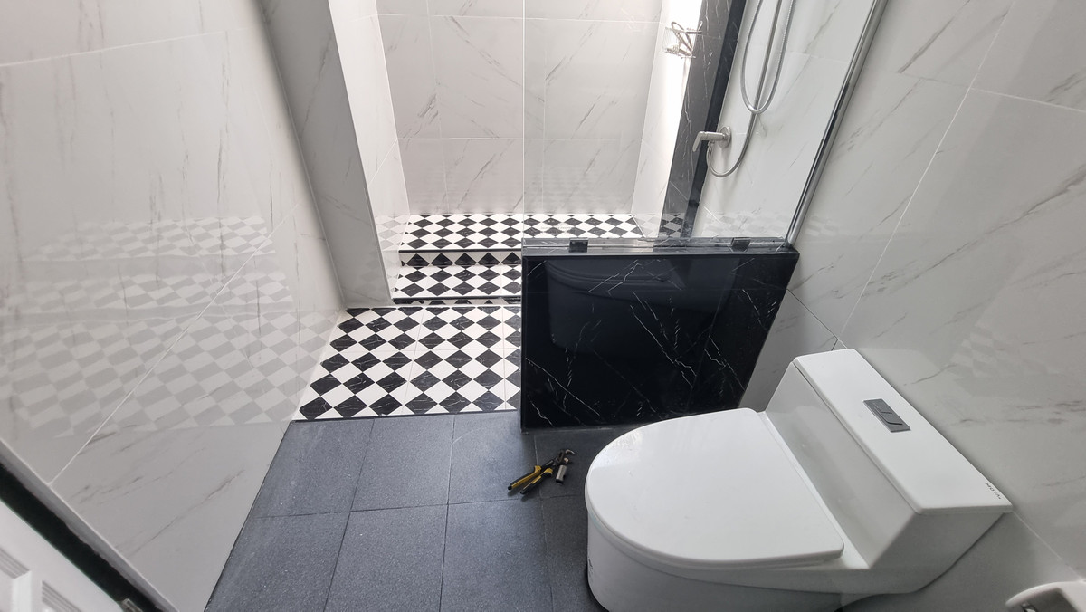 For RentTownhomeSukhumvit, Asoke, Thonglor : (BTS Thonglor, Pet Friendly) Newly Renovated Townhome for Rent – 800 meters to BTS Thong Lo