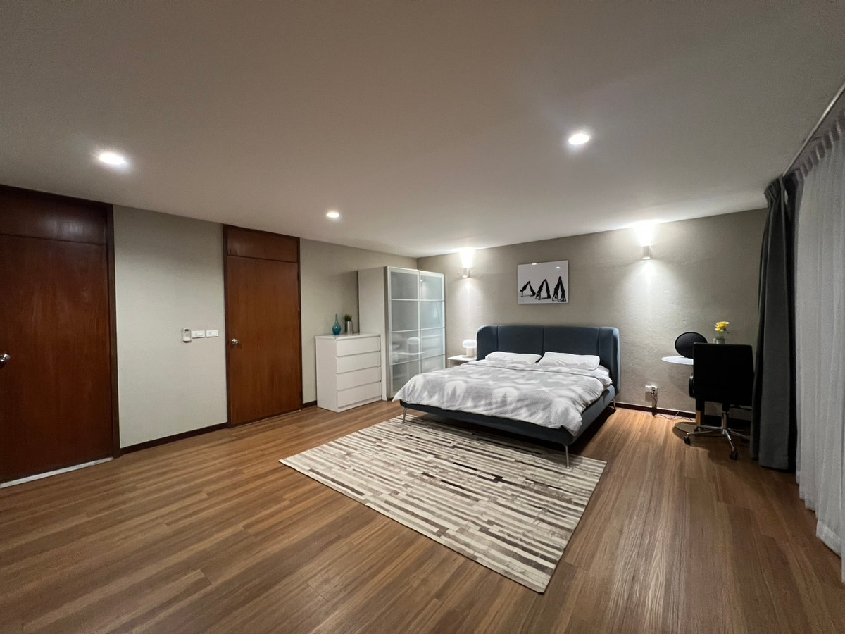 For RentTownhomePattanakan, Srinakarin : [For rent] 5-story townhome near the Yellow Line. |✨Baan Green Town | Located in Soi Phatthanakan 52, convenient travel into the city, only 10 minutes.