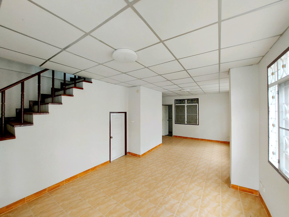 For SaleTownhomeNakhon Pathom : Corner townhouse for sale Pruksaphan Village, Lam Phaya, Nakhon Pathom, 20 sq m, 2 bedrooms, 2 bathrooms, near Central Nakhon Pathom, only 1.49 million baht.