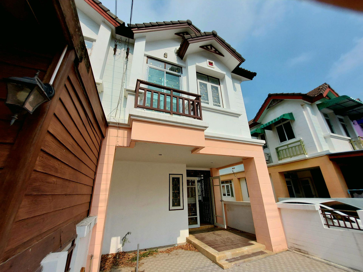 For SaleTownhomeNakhon Pathom : Corner townhouse for sale Pruksaphan Village, Lam Phaya, Nakhon Pathom, 20 sq m, 2 bedrooms, 2 bathrooms, near Central Nakhon Pathom, only 1.49 million baht.