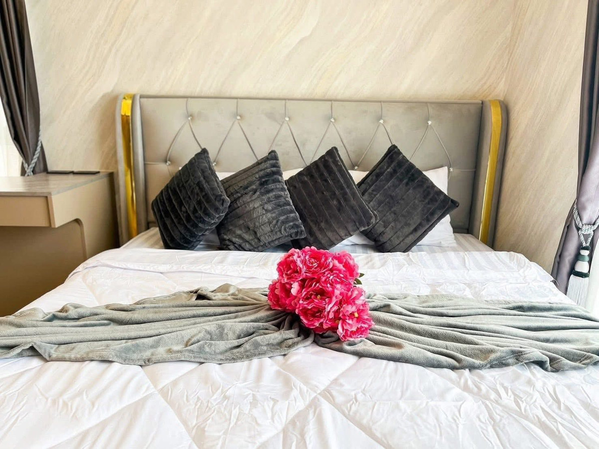 For SaleHousePattaya, Bangsaen, Chonburi : 🏡 Jin Village Land and House | Modern Luxury Pool Villa | เริ่มต้น 9.X – 1X.X ล้านบาท