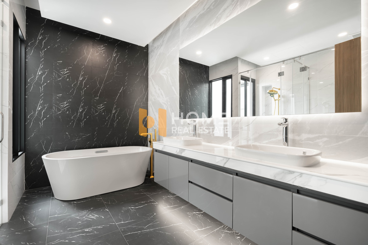 ขายบ้านเกษตรศาสตร์ รัชโยธิน : บ้านแปลงมุม ใกล้ BTS เพียง 500 ม. ✨ บ้านพร้อมที่ดิน เดอะ มาสเตอร์ เอกมัย - รามอินทรา / 5 ห้องนอน (ขาย), House with land The Master Ekkamai - Ramintra / 5 Bedrooms (FOR SALE) TPM335