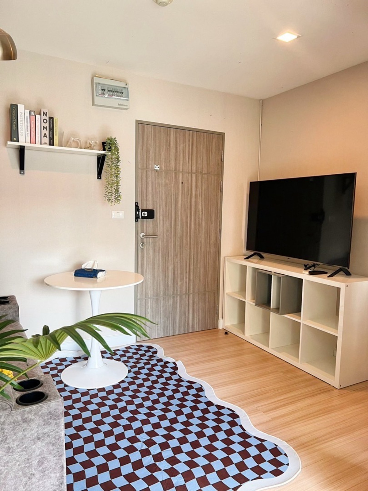 For SaleCondoRatchadapisek, Huaikwang, Suttisan : Mertro Luxe Ratchada ready for sale, beautifully decorated, price 3.59 million baht. If interested, call: 0946242014 Nui.