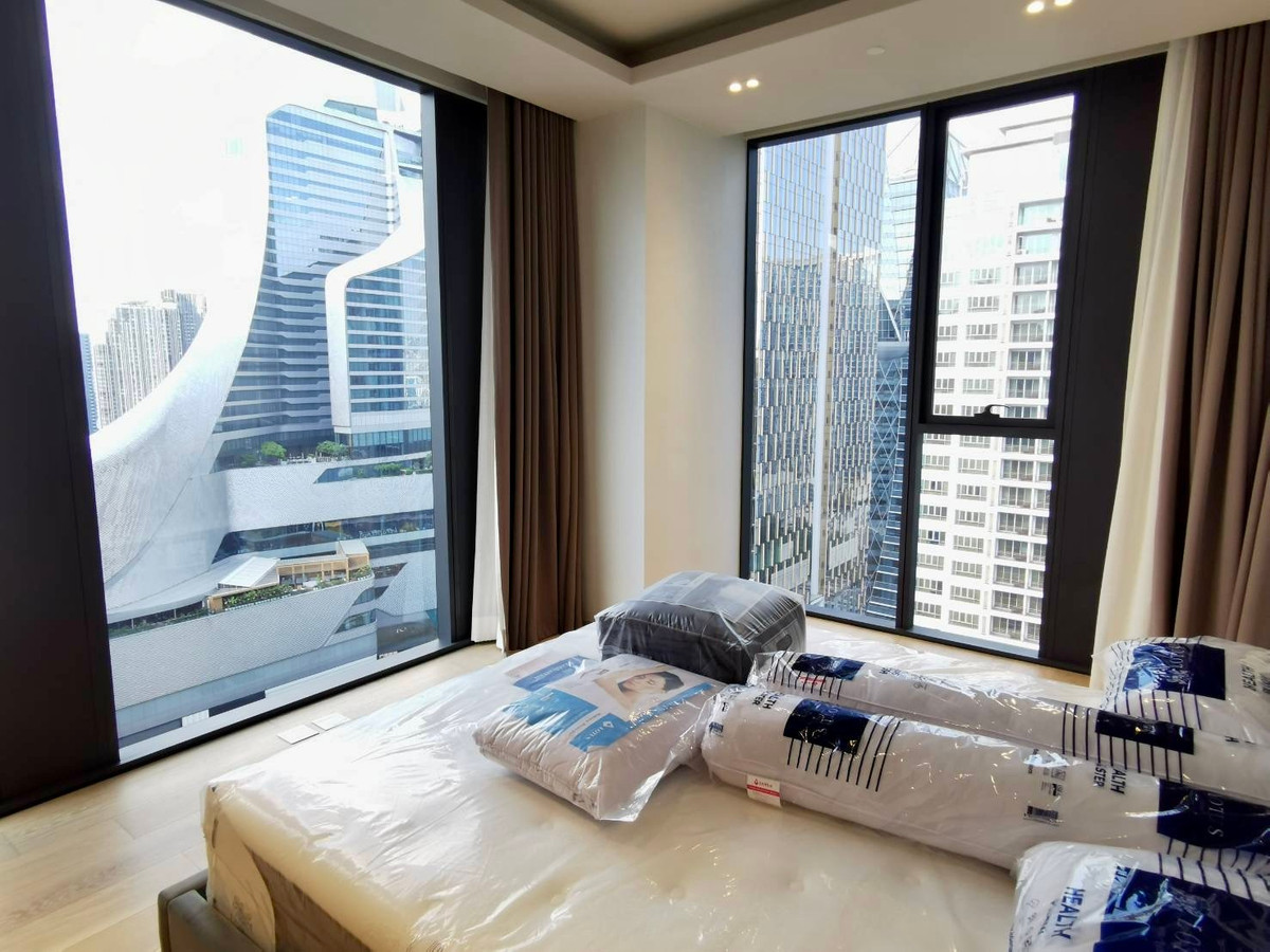 For SaleCondoWitthayu, Chidlom, Langsuan, Ploenchit : Tonson One Residence Penthouse: 3bed 3bath + maid 254.12sqm 158,000,000 Am: 0656199198