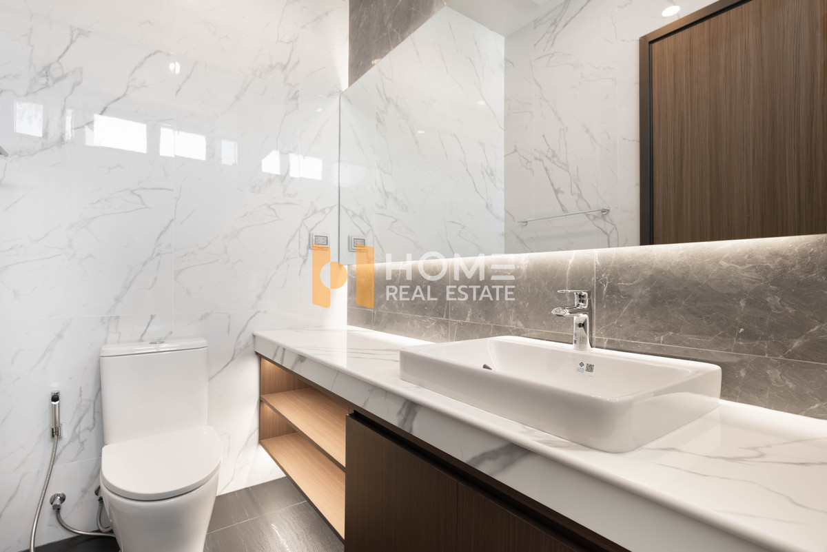 ขายบ้านเกษตรศาสตร์ รัชโยธิน : บ้านแปลงมุม ใกล้ BTS เพียง 500 ม. ✨ บ้านพร้อมที่ดิน เดอะ มาสเตอร์ เอกมัย - รามอินทรา / 5 ห้องนอน (ขาย), House with land The Master Ekkamai - Ramintra / 5 Bedrooms (FOR SALE) TPM335