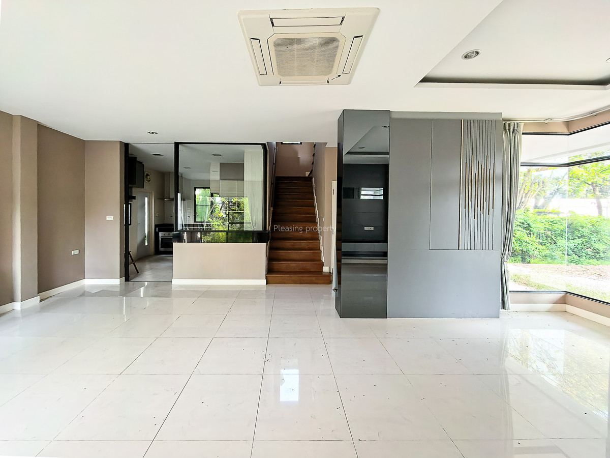 ขายบ้านลาดกระบัง สุวรรณภูมิ : บ้านเดี่ยว ร่มรื่น ใกล้อ่อนนุช จอดรถได้ 6 คัน