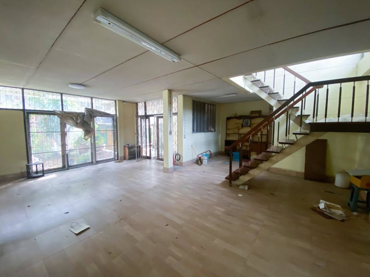 For RentTownhomeSukhumvit, Asoke, Thonglor : LTH14549 – Townhome for Rent | Ekkamai 12 | 24 sq.w. | 200 sqm | 3 Beds 2 Baths | Near BTS Ekkamai | 50K/Month | Townhome for rent Ekkamai 12