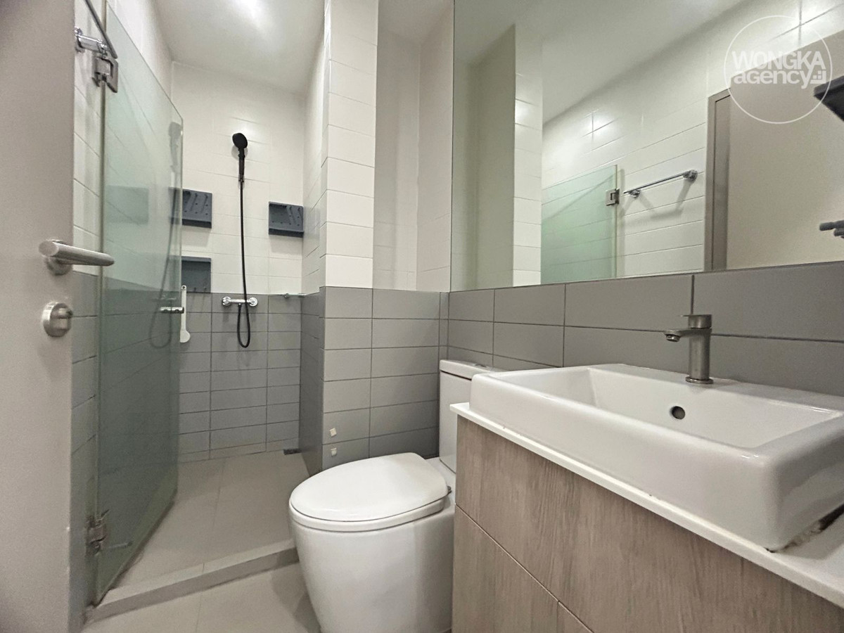 ขายคอนโดอ่อนนุช อุดมสุข : ขายคอนโด 2 ห้องนอน Ideo Mobi Sukhumvit 81 ใกล้ BTS อ่อนนุช เพียง 150 ม. พร้อมเฟอร์นิเจอร์