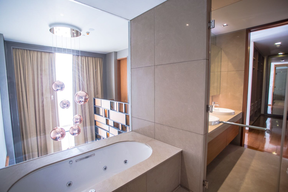 For RentCondoSathorn, Narathiwat : ✨🏢Luxury condo for rent Duplex in Sathorn area at Sukhothai Residence, 2 bedrooms, fully decorated, fully furnished, near MRT Lumpini.