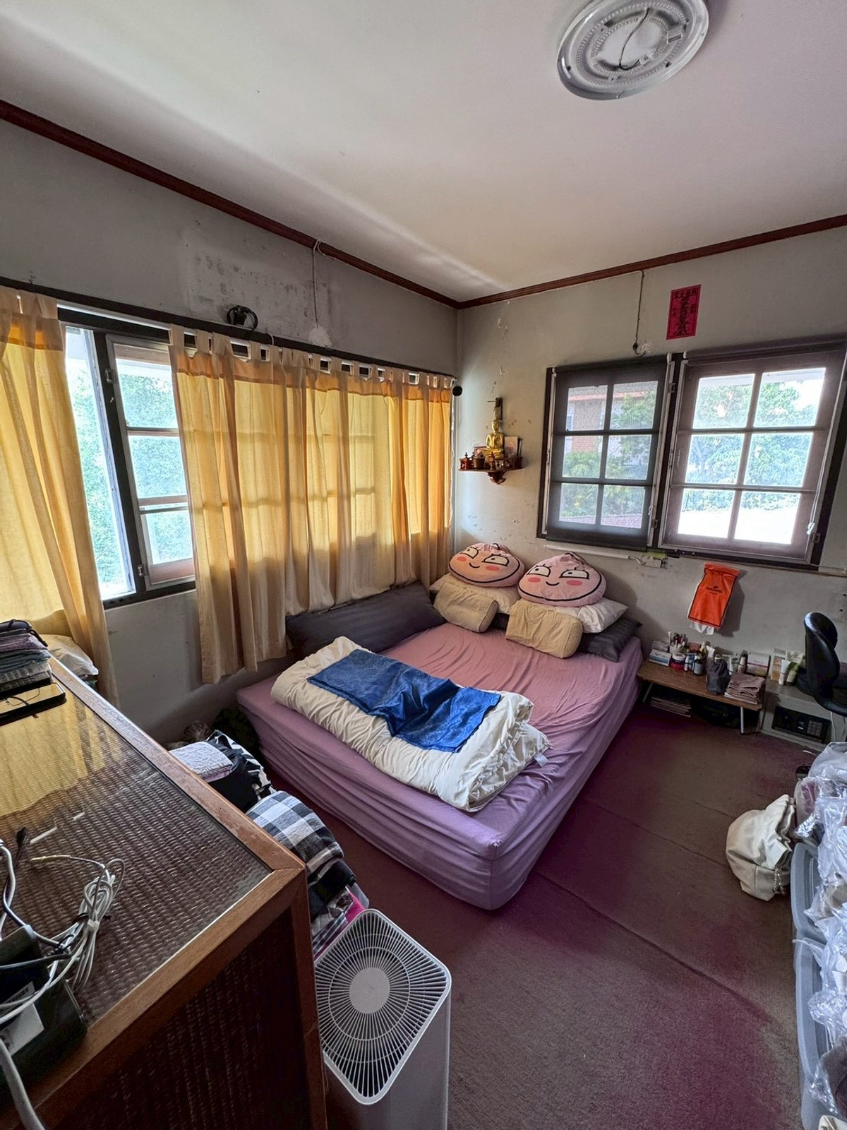 For SaleHouseChaengwatana, Muangthong : 2-storey detached house for sale, corner plot 148 sq m, in the heart of Ngamwongwan 47, intersection 1-3, location at the beginning of the alley, parking for 10+ cars, suitable for both living and office use.