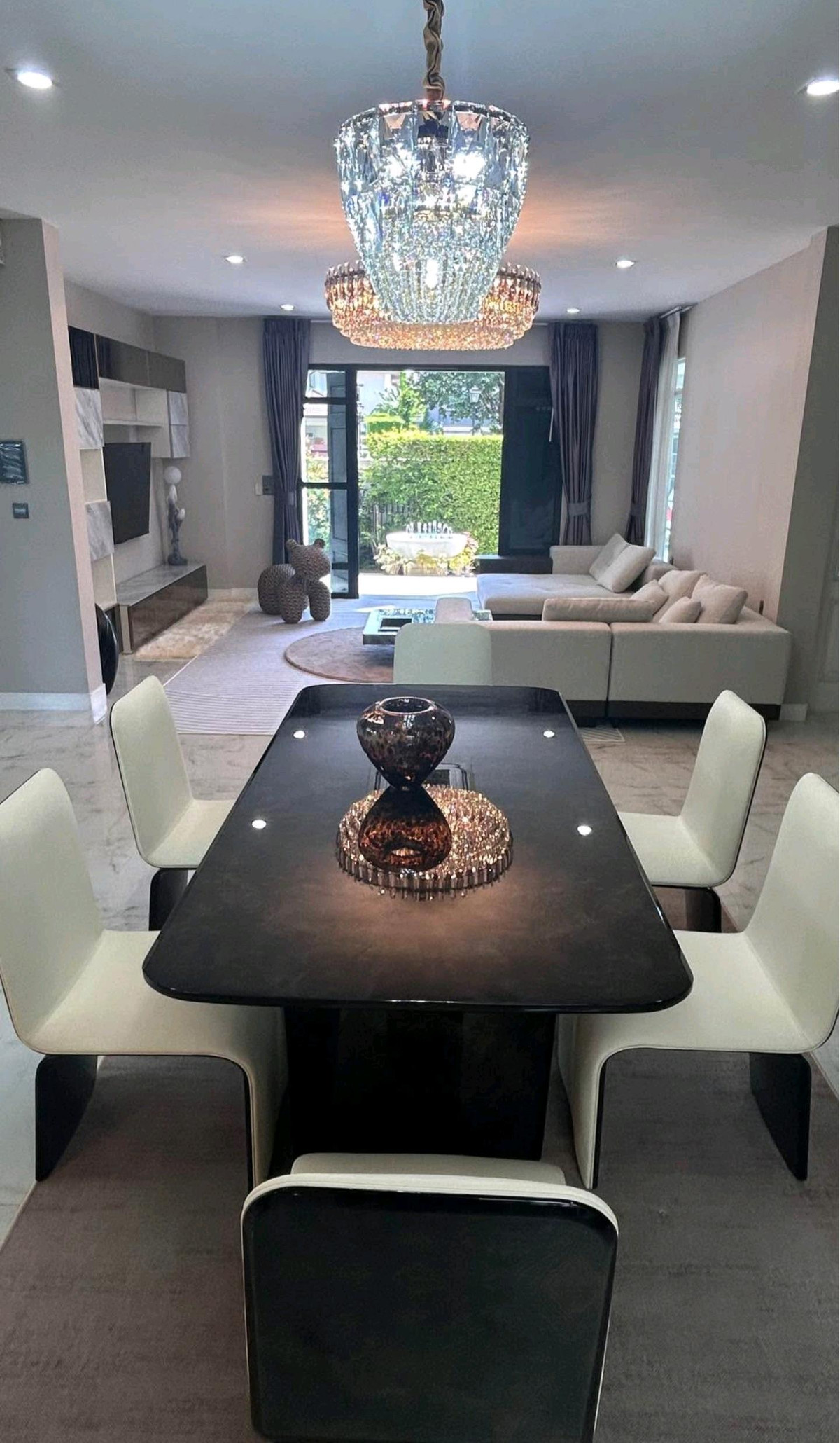 For RentHouseBangna, Bearing, Lasalle : 🌜🌟🌛Luxury for rent, Ultra-Luxury 3 Storey Villa 
 Nantawan Bangna Km 7.