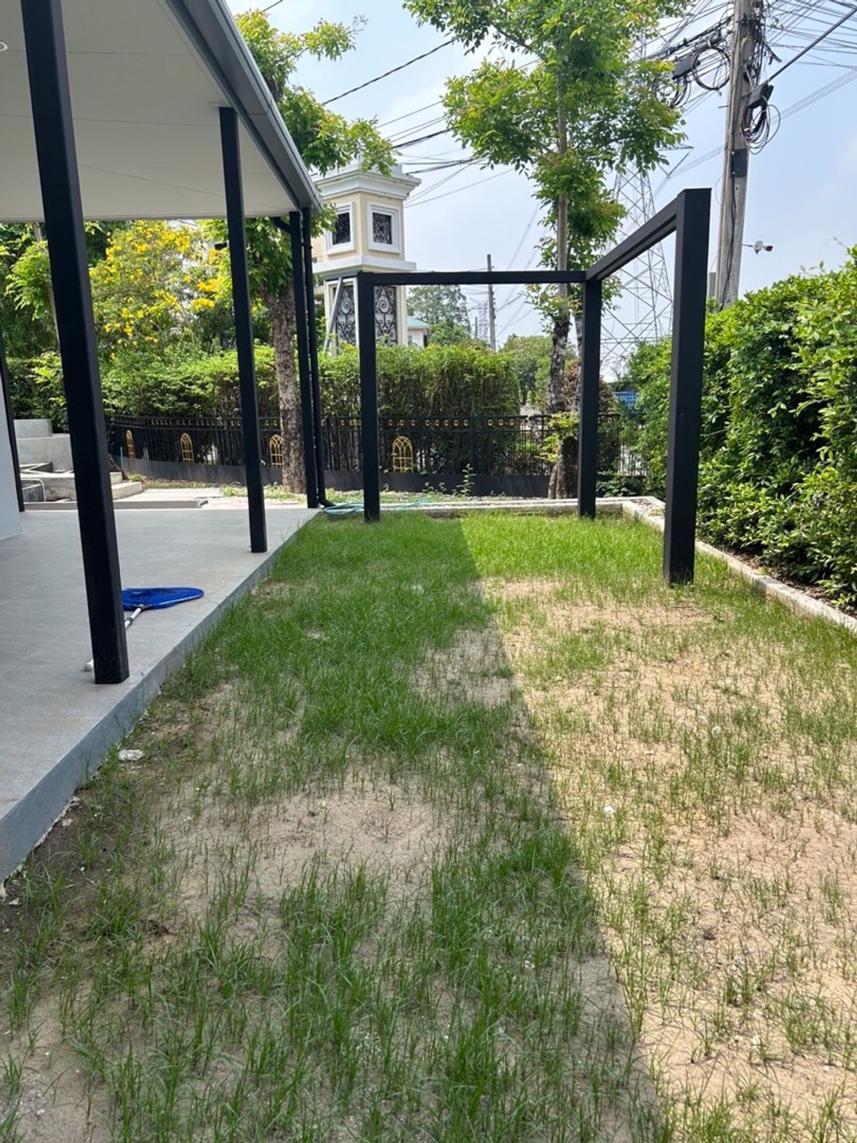 ให้เช่าบ้านมีนบุรี-ร่มเกล้า : บ้านเดี่ยวสไตล์หรู 2ชั้น ให้เช่า หมู่บ้านเพอเฟคเพลส รามคำแหง 164 เนื้อที่127 ตารางวา มีนบุรี กรุงเทพ10510