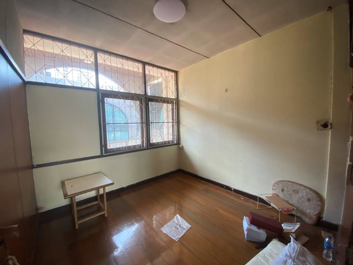 For RentTownhomeSukhumvit, Asoke, Thonglor : LTH14549 – Townhome for Rent | Ekkamai 12 | 24 sq.w. | 200 sqm | 3 Beds 2 Baths | Near BTS Ekkamai | 50K/Month | Townhome for rent Ekkamai 12