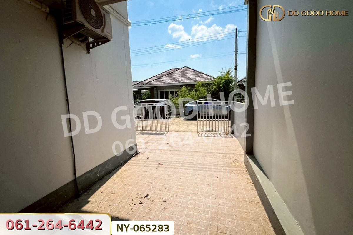For SaleTownhomeChachoengsao : NY-065283 Townhouse The One Bangkla Chachoengsao near Sunrise Lagoon Country Club Golf Course