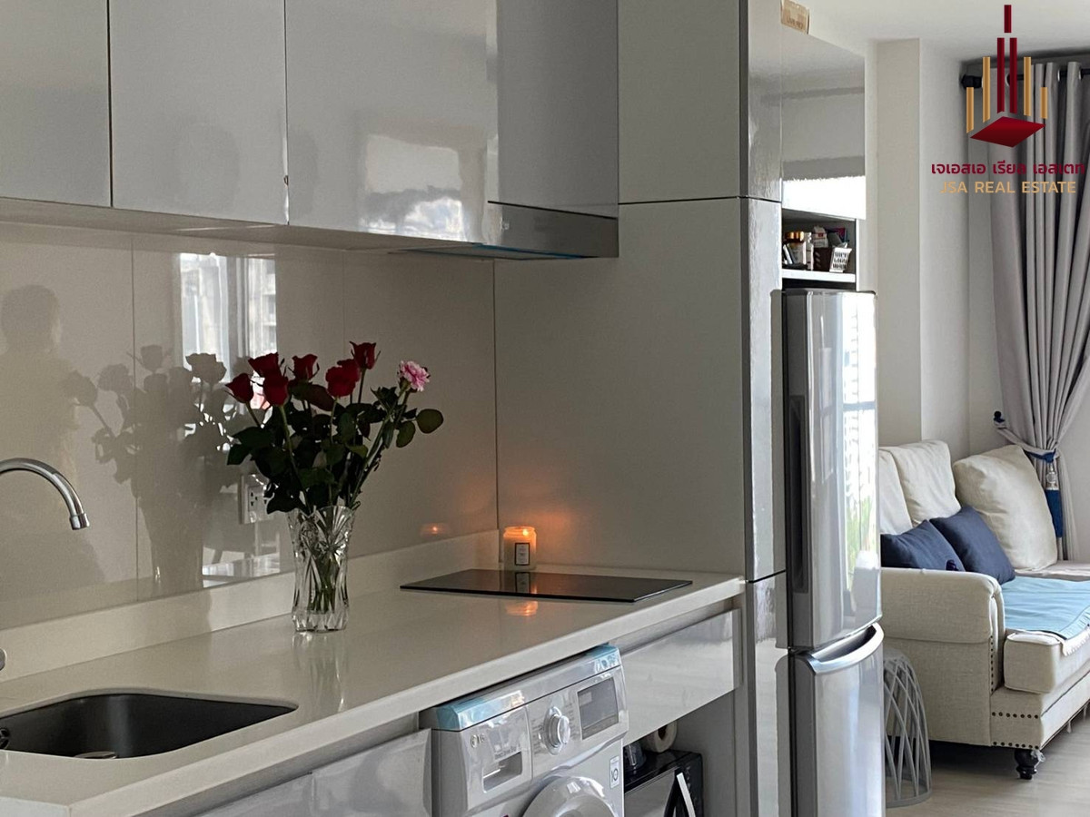 ขายคอนโดวิทยุ ชิดลม หลังสวน : ✨ For Sale: Life One Wireless Condo ✨  💰 Only 10,000,000 THB