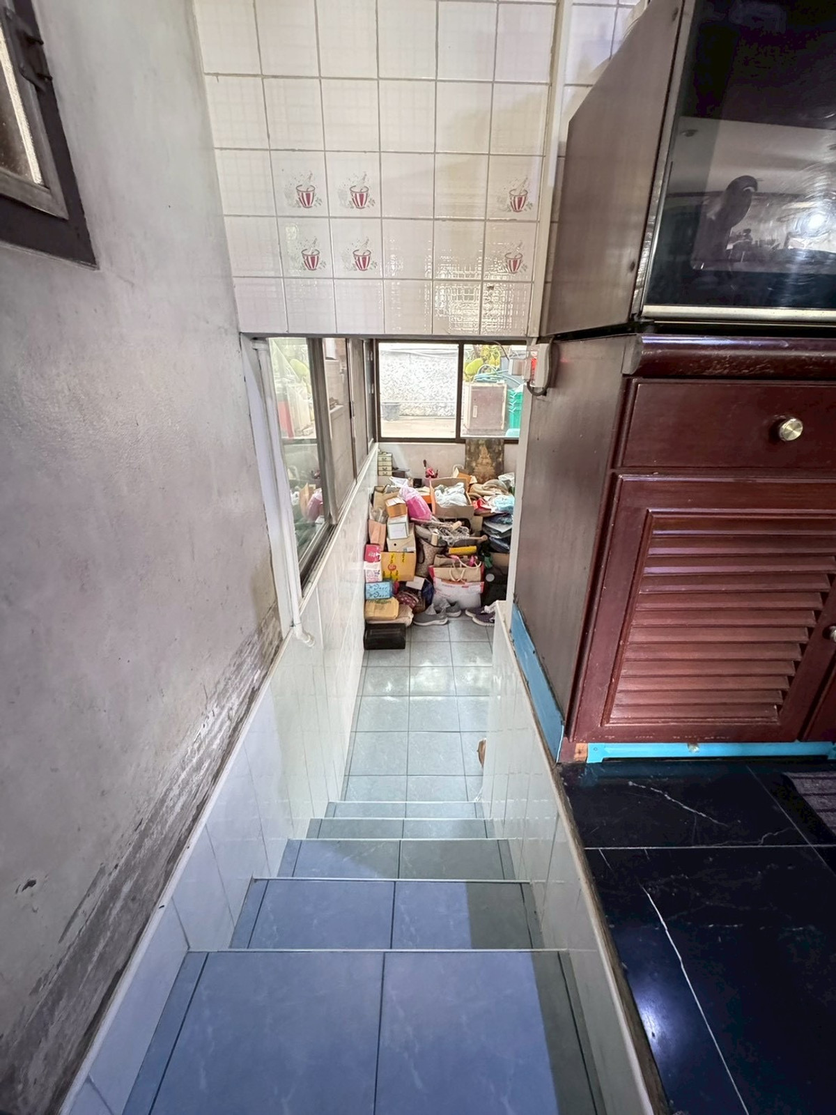For SaleHouseChaengwatana, Muangthong : 2-storey detached house for sale, corner plot 148 sq m, in the heart of Ngamwongwan 47, intersection 1-3, location at the beginning of the alley, parking for 10+ cars, suitable for both living and office use.