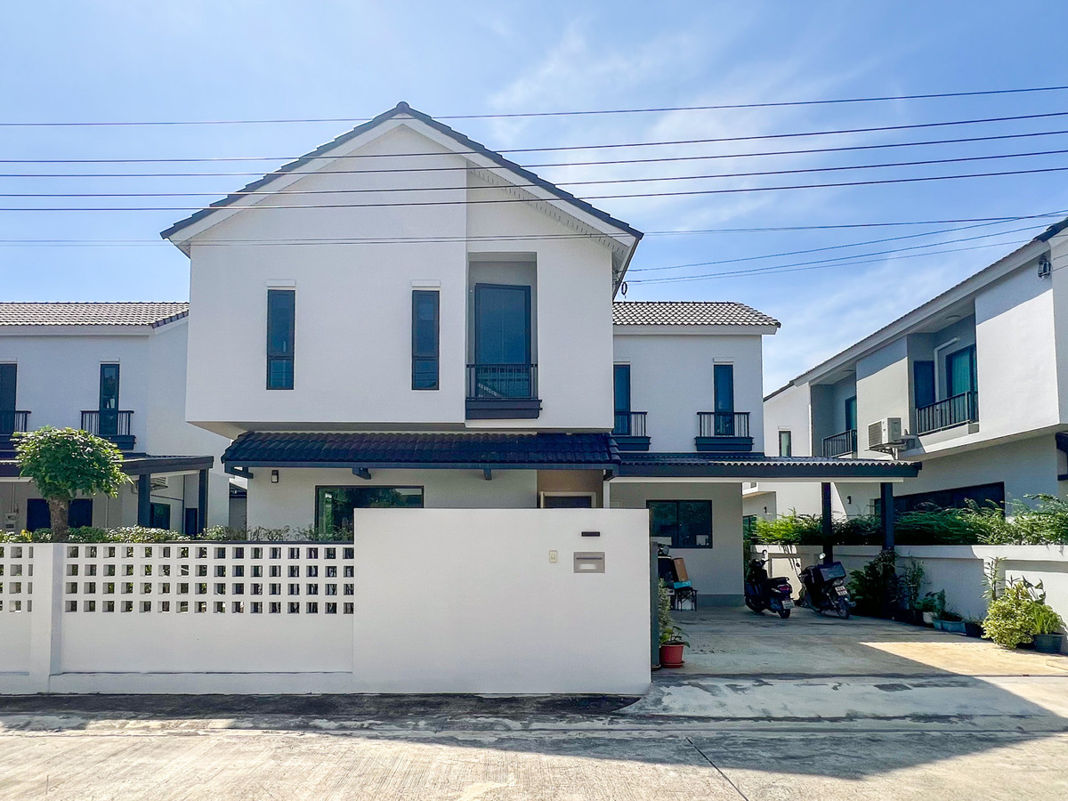 For SaleHouseSamut Prakan,Samrong : Pimnara Srinakarin - Bangna / 4 Bedrooms (FOR SALE) YOK069