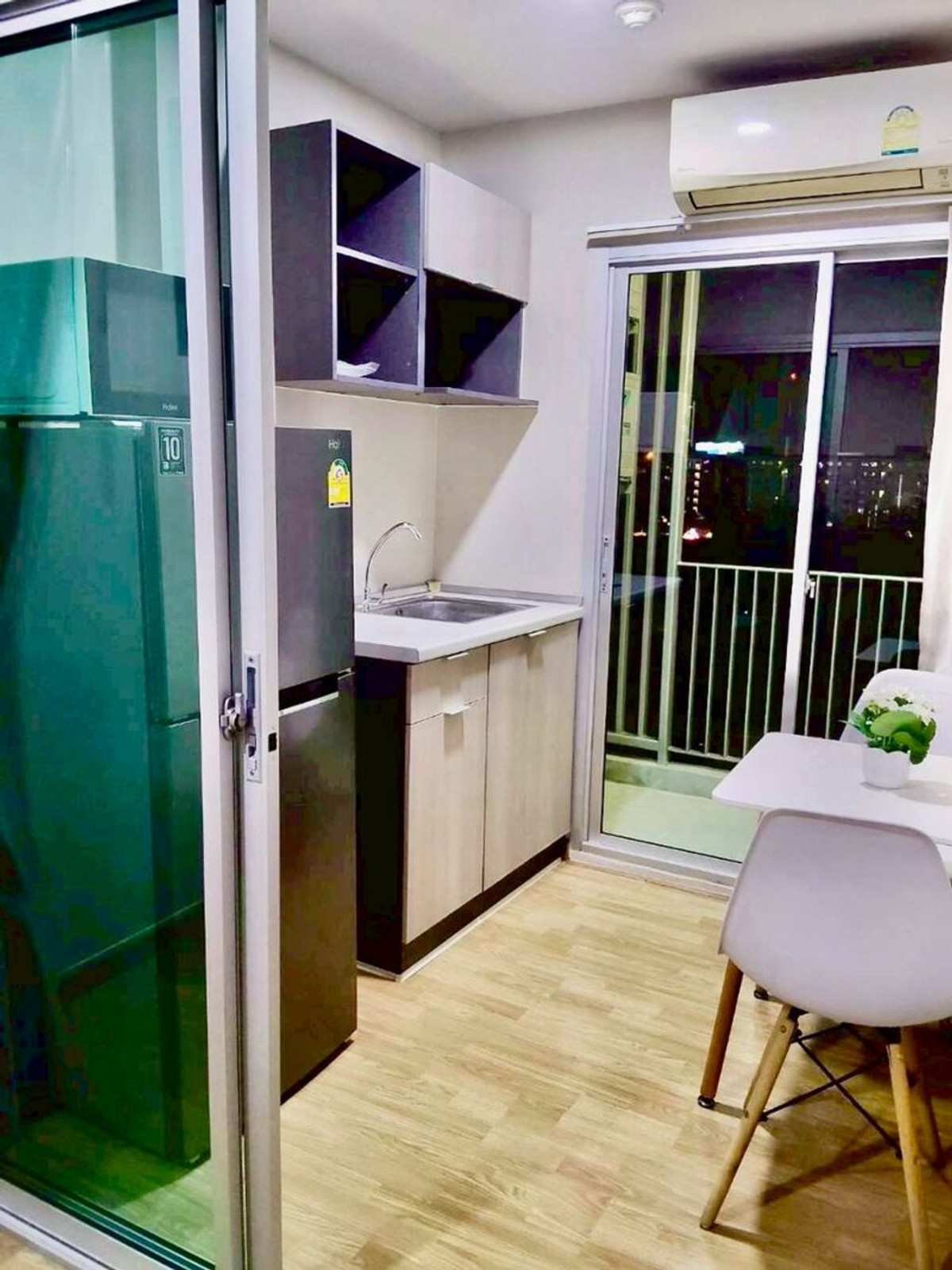 ให้เช่าคอนโดปทุมธานี รังสิต ธรรมศาสตร์ : ให้เช่า บีคอนโด พหลโยธิน เลขที่ 45/820 (ใกล้ม.กรุงเทพ รังสิต)