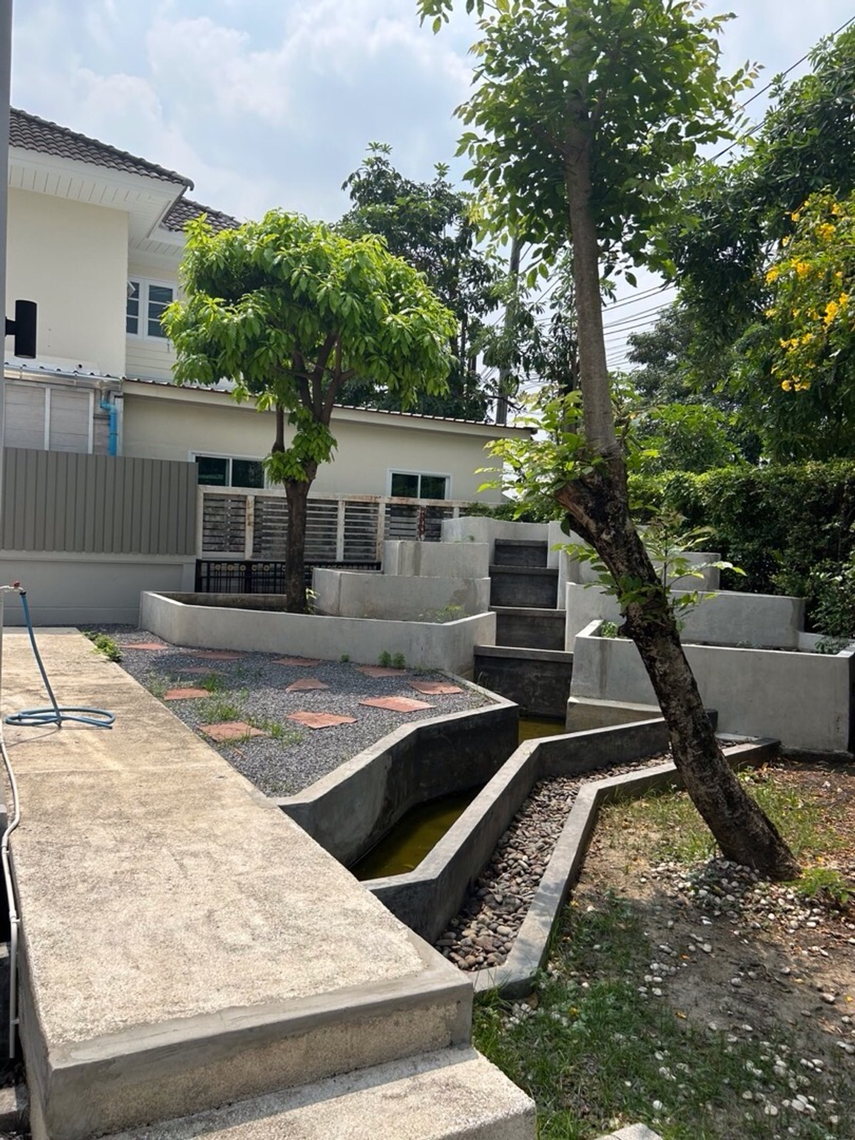 ให้เช่าบ้านมีนบุรี-ร่มเกล้า : บ้านเดี่ยวสไตล์หรู 2ชั้น ให้เช่า หมู่บ้านเพอเฟคเพลส รามคำแหง 164 เนื้อที่127 ตารางวา มีนบุรี กรุงเทพ10510