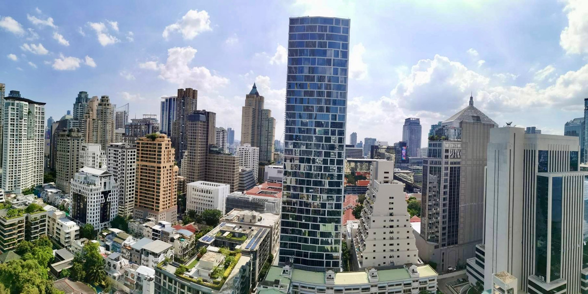 For SaleCondoWitthayu, Chidlom, Langsuan, Ploenchit : Tonson One Residence Penthouse: 3bed 3bath + maid 254.12sqm 158,000,000 Am: 0656199198