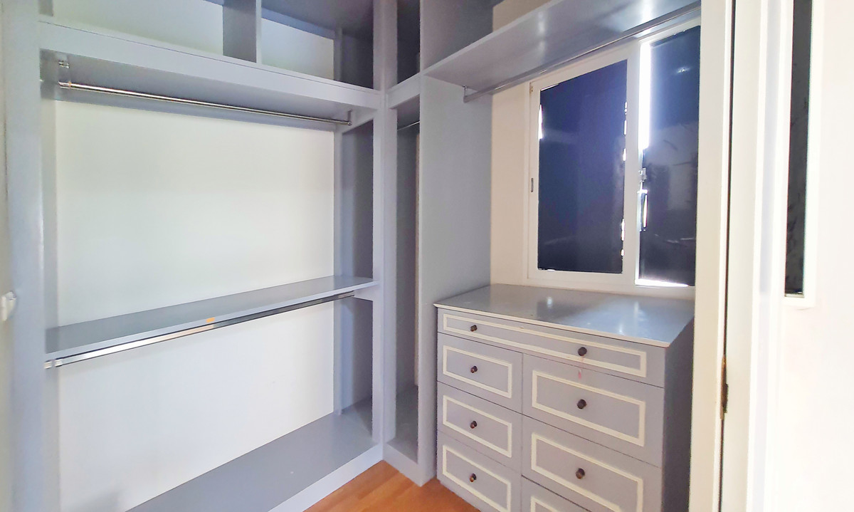 ขายบ้านพระราม 5 ราชพฤกษ์ บางกรวย : ขายด่วนบ้านเดี่ยว 3 ชั้น หลังริม MIND ปิ่นเกล้า-จรัญ 5 ห้องนอน 5 ห้องน้ำ พื้นที่เยอะ ต่อเติมครบพร้อมอยู่ ใกล้ทางด่วนศรีรัช คุ้มมาก 