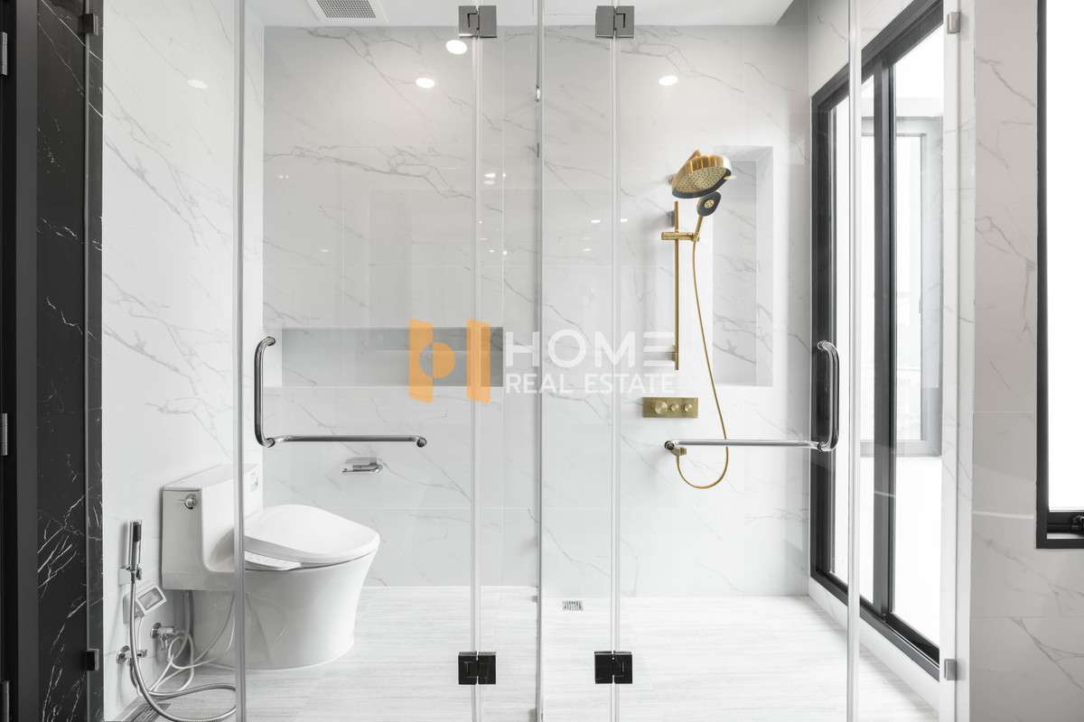 ขายบ้านเกษตรศาสตร์ รัชโยธิน : บ้านแปลงมุม ใกล้ BTS เพียง 500 ม. ✨ บ้านพร้อมที่ดิน เดอะ มาสเตอร์ เอกมัย - รามอินทรา / 5 ห้องนอน (ขาย), House with land The Master Ekkamai - Ramintra / 5 Bedrooms (FOR SALE) TPM335