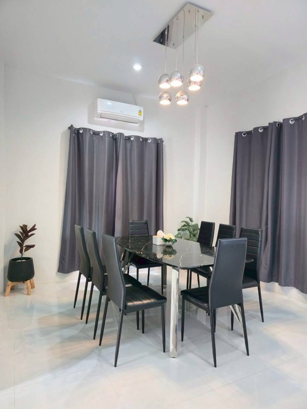 For RentHousePattaya, Bangsaen, Chonburi : Single house Sunshine Poolvilla / 3 Bedrooms (FOR RENT) AM071