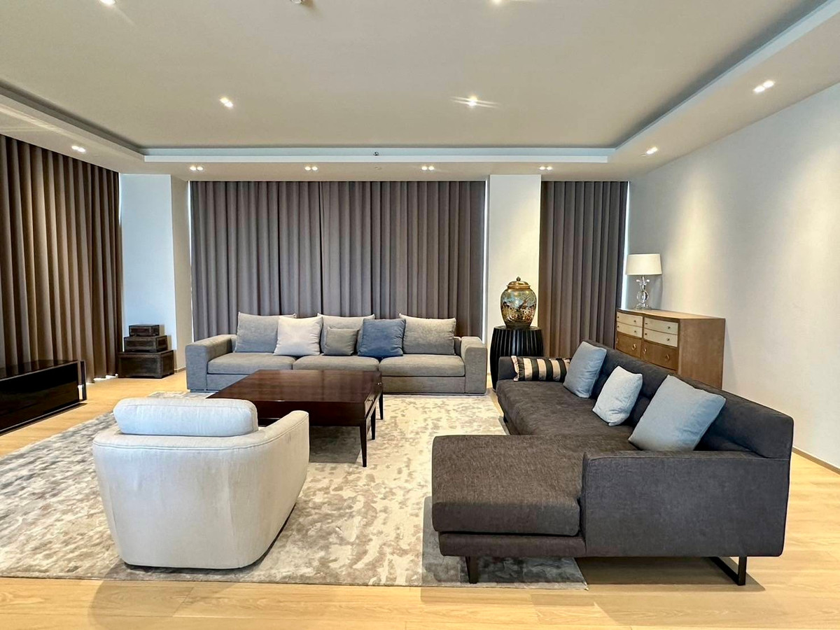 For SaleCondoWitthayu, Chidlom, Langsuan, Ploenchit : Tonson One Residence Penthouse: 3bed 3bath + maid 254.12sqm 158,000,000 Am: 0656199198