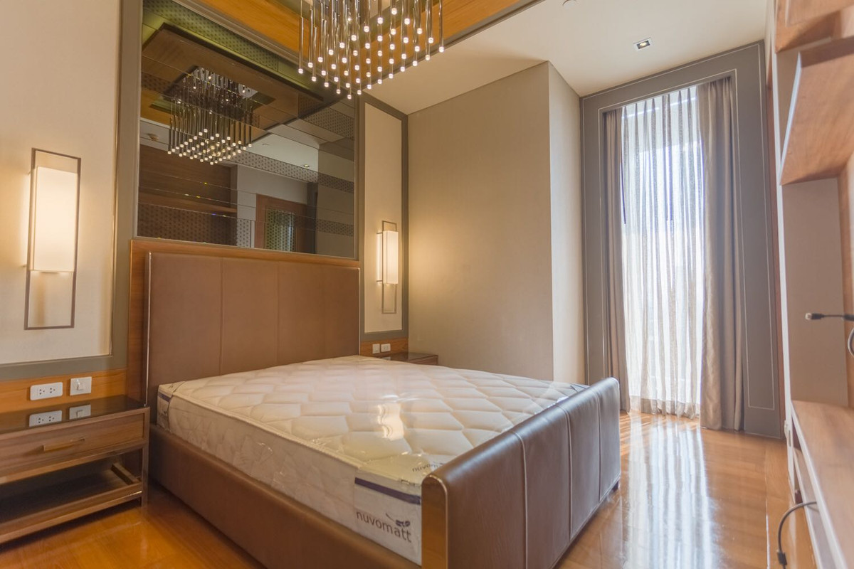 For RentCondoSathorn, Narathiwat : ✨🏢Luxury condo for rent Duplex in Sathorn area at Sukhothai Residence, 2 bedrooms, fully decorated, fully furnished, near MRT Lumpini.