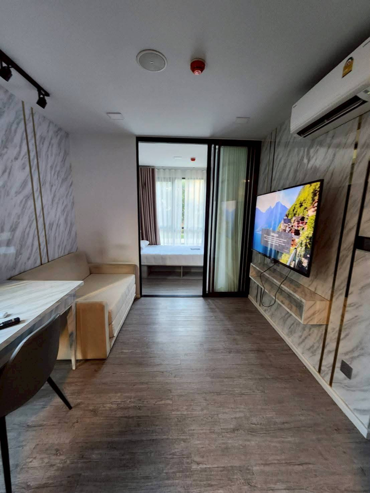 For RentCondoPathum Thani,Rangsit, Thammasat : 🏡 For rent Kave AVA 2 bedrooms 15,500฿💖 ✨ Building D, 3rd floor, corner room, beautiful pool view.