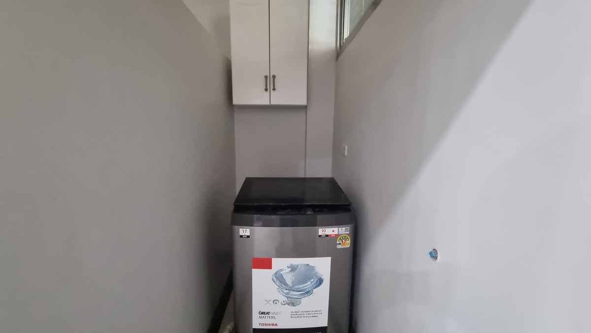 For RentTownhomeSukhumvit, Asoke, Thonglor : (BTS Thonglor, Pet Friendly) Newly Renovated Townhome for Rent – 800 meters to BTS Thong Lo