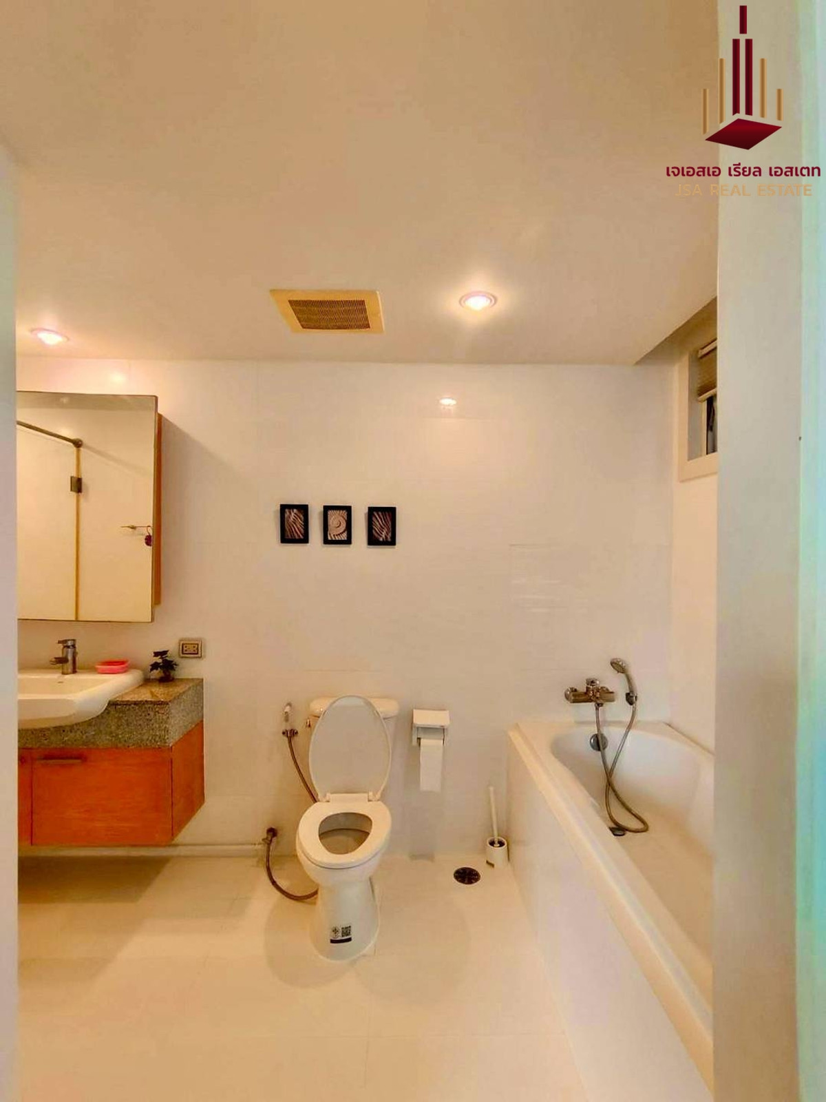 ขายคอนโดวิทยุ ชิดลม หลังสวน : ✨ For Sale: Manhattan Chidlom Condo ✨  💰 Only 5,999,000 THB