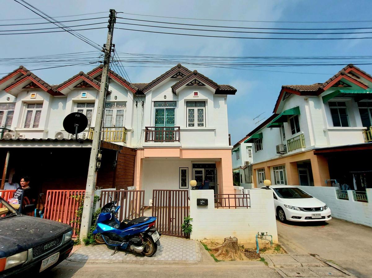 ขายทาวน์โฮมนครปฐม : ขายทาวน์เฮ้าส์หลังมุม หมู่บ้านพฤกษาพรรณ ลำพยา นครปฐม 20 ตร.ว. 2 นอน 2 น้ำ ใกล้เซ็นทรัลนครปฐม เพียง 1.49 ล้านบาท