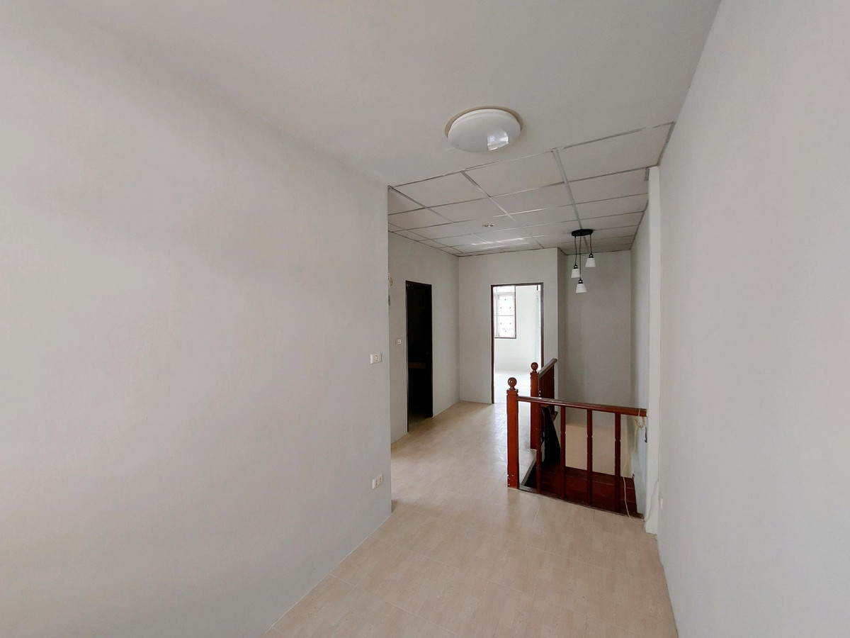 For SaleTownhomeNakhon Pathom : Corner townhouse for sale Pruksaphan Village, Lam Phaya, Nakhon Pathom, 20 sq m, 2 bedrooms, 2 bathrooms, near Central Nakhon Pathom, only 1.49 million baht.