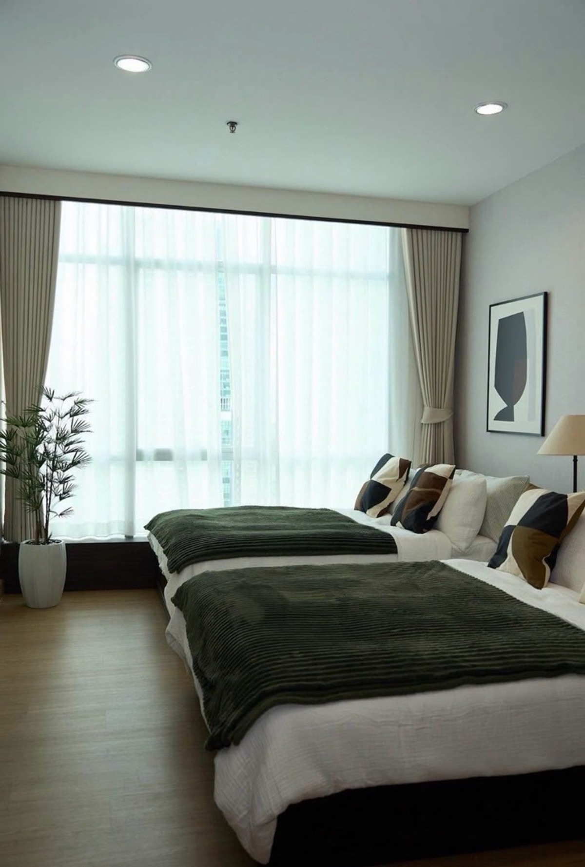 CondoWongwianyai, Charoennakor : Riverfront Condo Baan Sathorn Chaopraya Spacious Residence with Panoramic Chao Phraya View in Prime Riverside Location