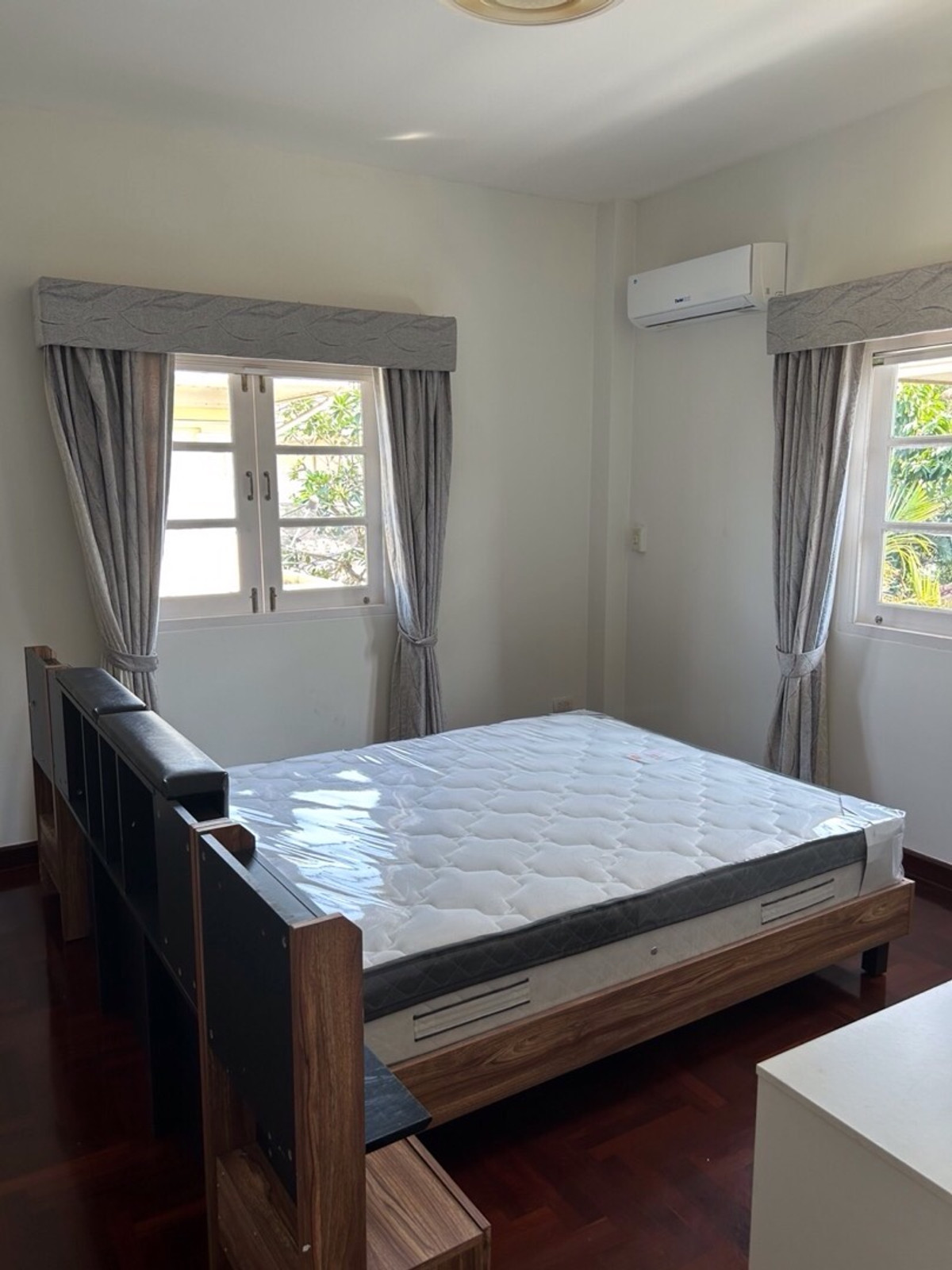 ให้เช่าบ้านมีนบุรี-ร่มเกล้า : บ้านเดี่ยวสไตล์หรู 2ชั้น ให้เช่า หมู่บ้านเพอเฟคเพลส รามคำแหง 164 เนื้อที่127 ตารางวา มีนบุรี กรุงเทพ10510