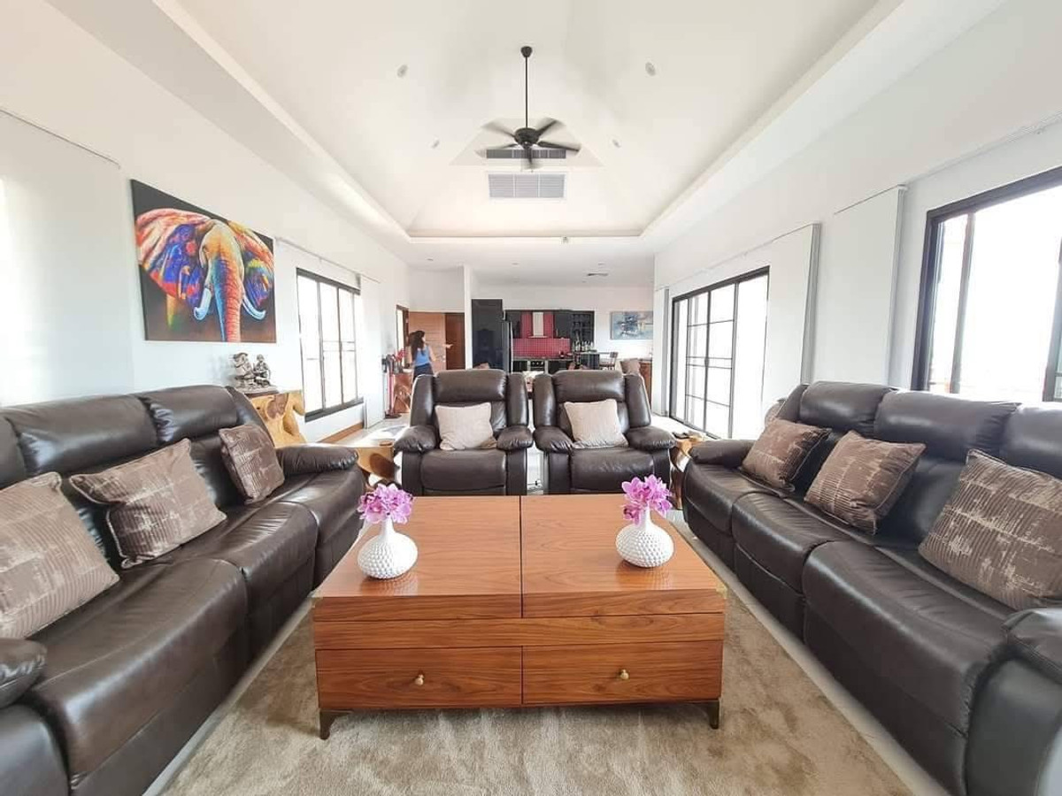 For SaleHousePattaya, Bangsaen, Chonburi : House with land Talay Sawan Village / 3 Bedrooms (FOR SALE) AM065