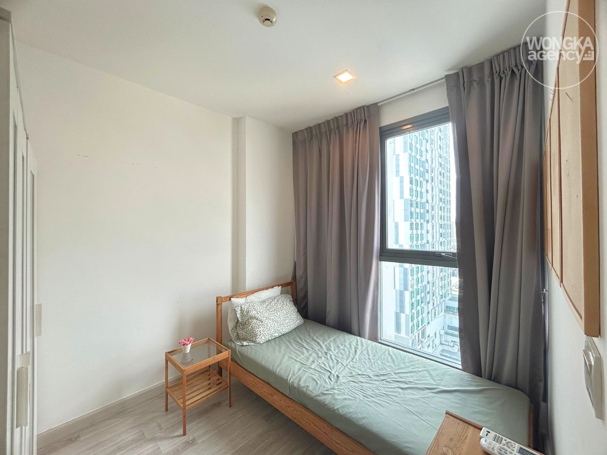 ขายคอนโดอ่อนนุช อุดมสุข : ขายคอนโด 2 ห้องนอน Ideo Mobi Sukhumvit 81 ใกล้ BTS อ่อนนุช เพียง 150 ม. พร้อมเฟอร์นิเจอร์