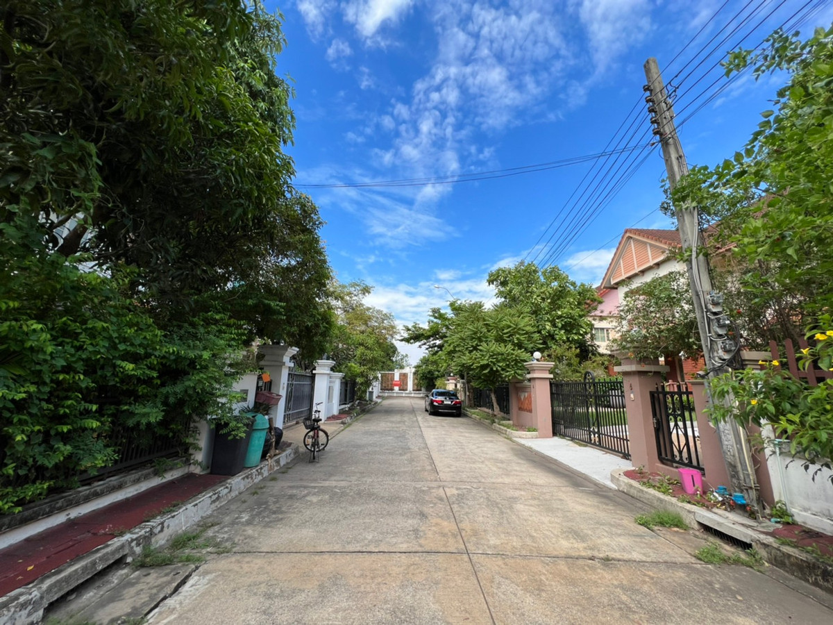 ให้เช่าบ้านปิ่นเกล้า จรัญสนิทวงศ์ : บ้านเดี่ยว 130ตรว. ติดถนนกาญจนาภิเษก ตรงข้ามโลตัส บางใหญ่ สวยงาม เฟอร์นิเจอร์ครบ 3ห้องนอน